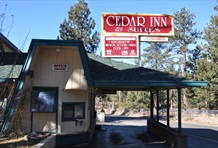 Cedar Inn & Suites